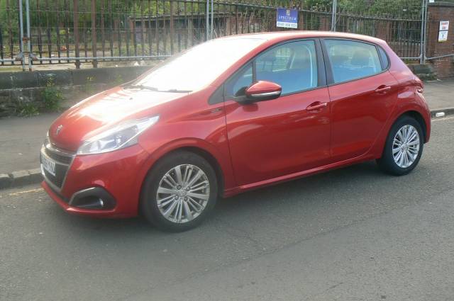 2018 Peugeot 208 1.2 PureTech 82 Signature 5dr [Start Stop]