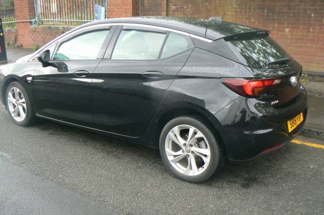 2018 Vauxhall Astra 1.4T 16V 150 SRi 5dr